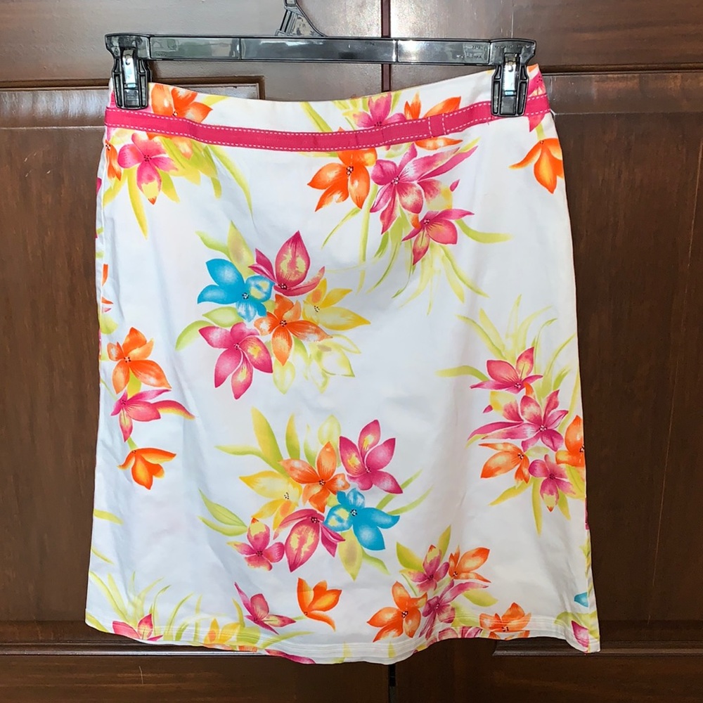 Spring/Summer Colorful Skirt Size 6 Worn Once EUC
